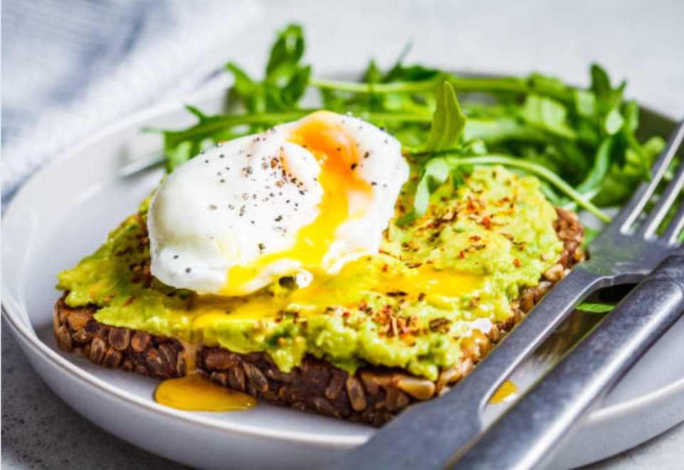 smashed avocado and poached eggs